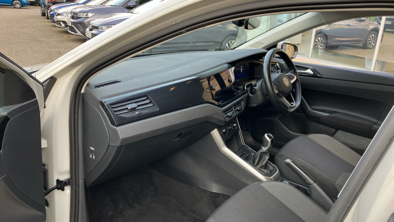 Volkswagen Polo 1.0 Life 5dr Petrol Hatchback